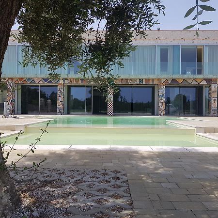 Agriturismo Tenuta Don Giovanni เมเลนดูญโญ ภายนอก รูปภาพ