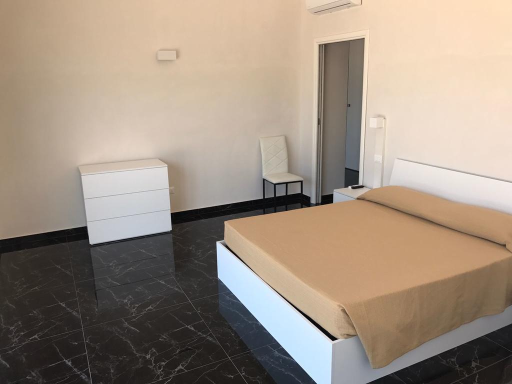 Agriturismo Tenuta Don Giovanni เมเลนดูญโญ ภายนอก รูปภาพ