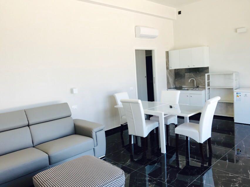 Agriturismo Tenuta Don Giovanni เมเลนดูญโญ ภายนอก รูปภาพ