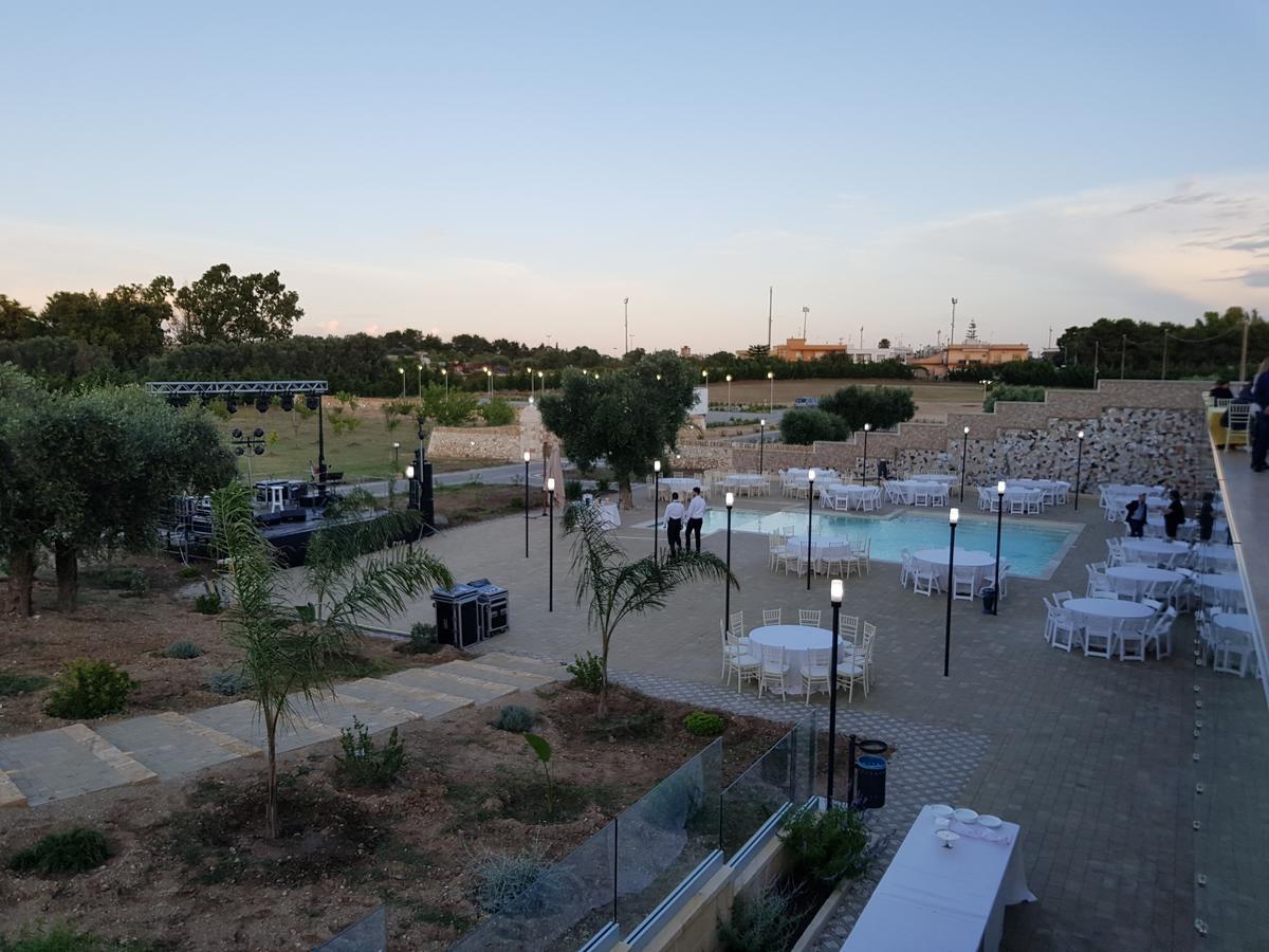 Agriturismo Tenuta Don Giovanni เมเลนดูญโญ ภายนอก รูปภาพ