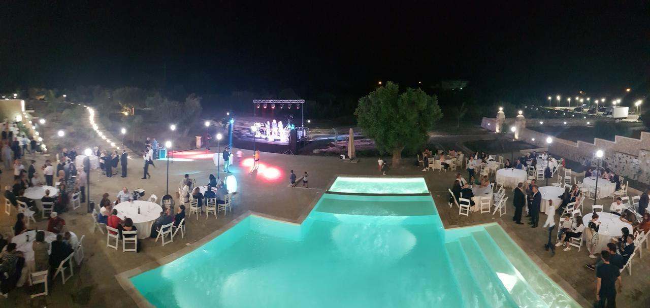 Agriturismo Tenuta Don Giovanni เมเลนดูญโญ ภายนอก รูปภาพ